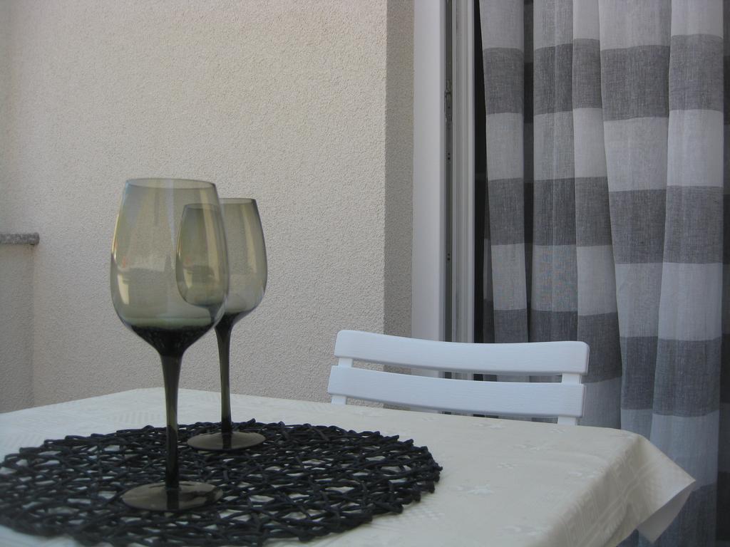 Apartman Jurica コミジャ エクステリア 写真