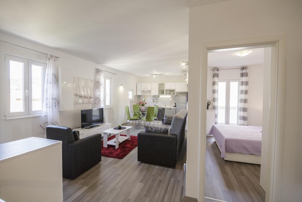 Apartman Jurica コミジャ エクステリア 写真